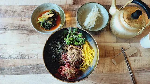 칠전 메밀꽃 막국수