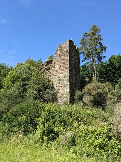 Torre de Fornelos en Crecente