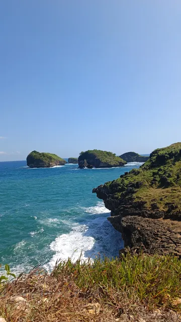 Pantai kasap pacitan