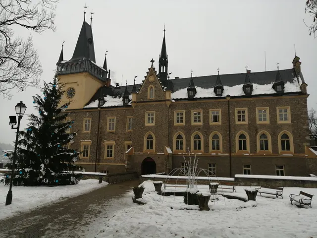 Svět kostiček a panenek