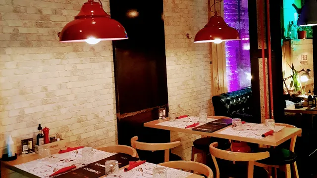 PEPPER Restaurant & Bar