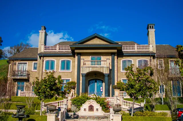 Castillo's Hillside Shire Winery