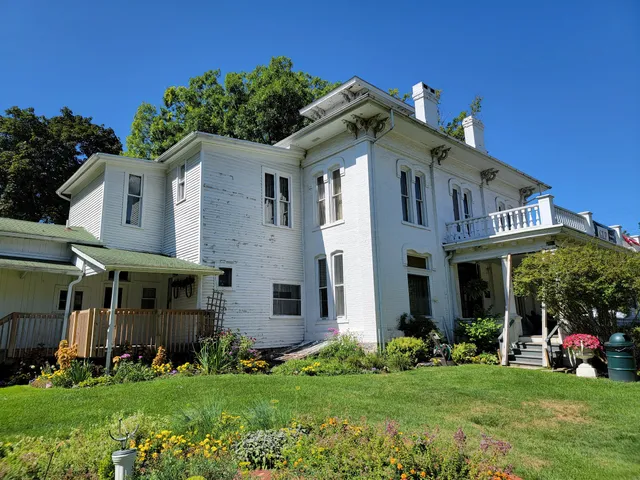 Governor Warner Museum