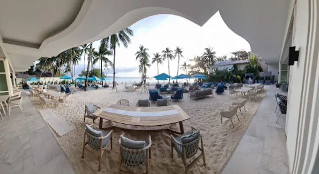 Crust Beach Bar & Restaurant