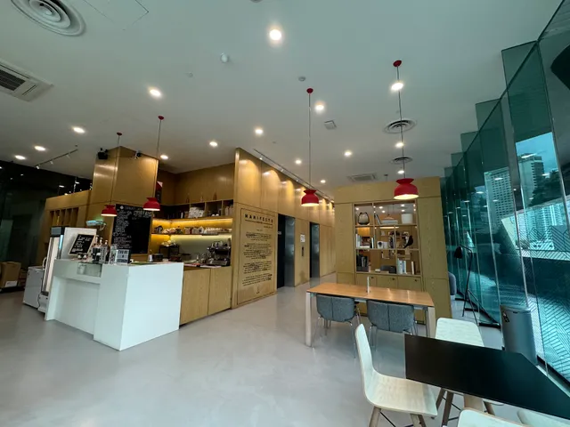 EST BREW (Spaces Platinum Sentral)