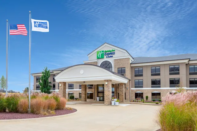 Holiday Inn Express & Suites Wadsworth by IHG
