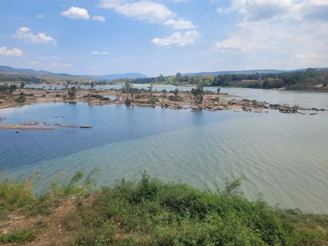 Two-Color River View Point