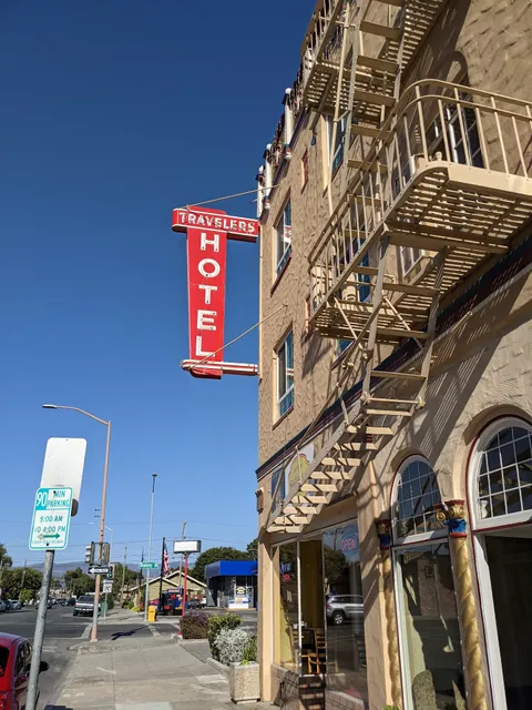 Traveler's Hotel