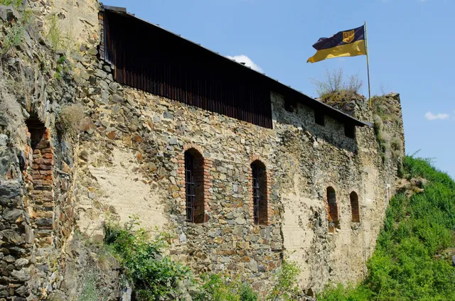 Krašov Castle ruins