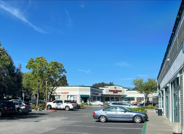 Petaluma Town Plaza Shopping Center