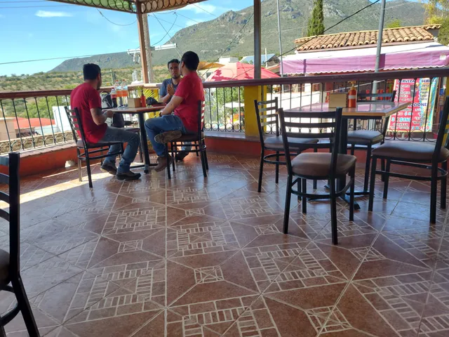 Gorditas Doña Coco TX, Sucursal Bernal