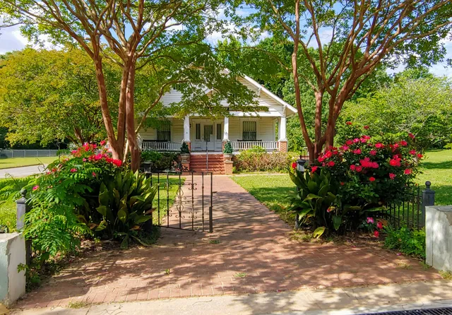 East Point Historical Society and Museum