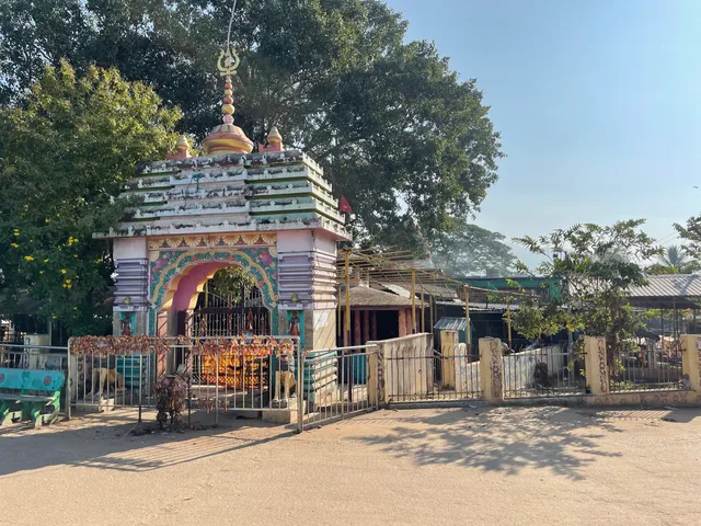 MAJHIGHARIANI TEMPLE