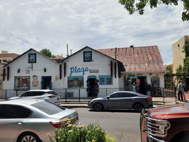 Plaza Gifts
