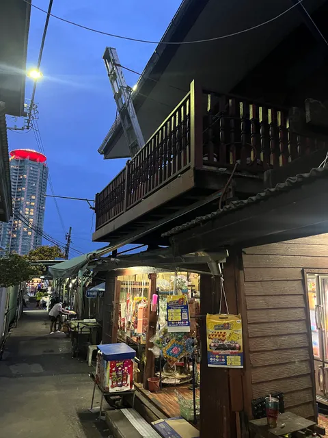 Na Roeng Raow Chao Praya River