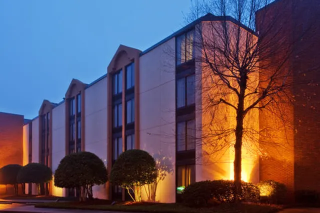 Holiday Inn Gainesville-Lanier Centre