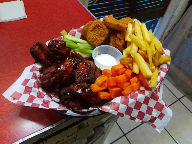 El Aprecio ROCK Place