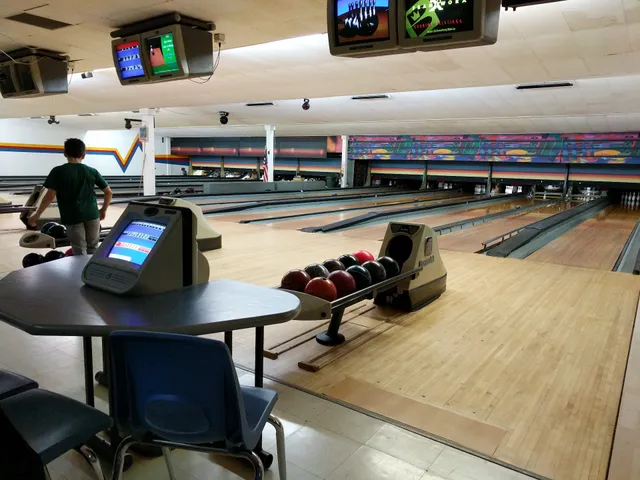 Delmor Lanes