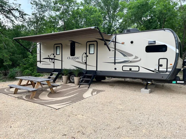 Guadalupe Keys Resort