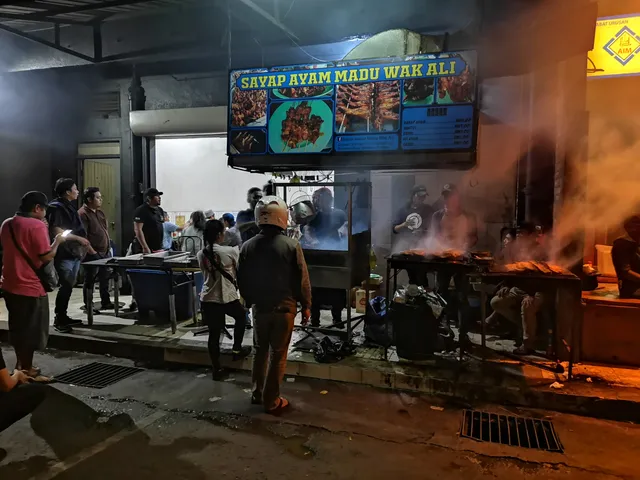 Ayam Madu Wak Ali (BBQ Honey Chicken Wings)