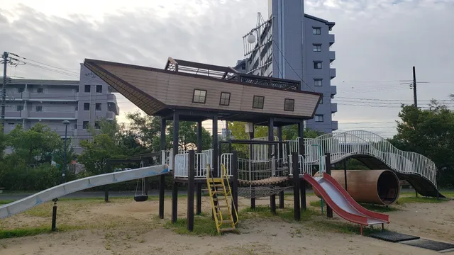 Shinkurashikiekiminami Park