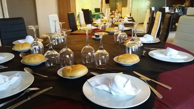 Bar Restaurante El CRUCE