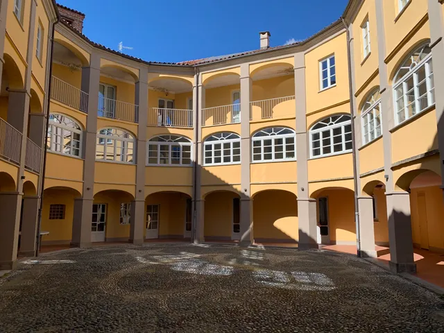 Palazzo Caroni