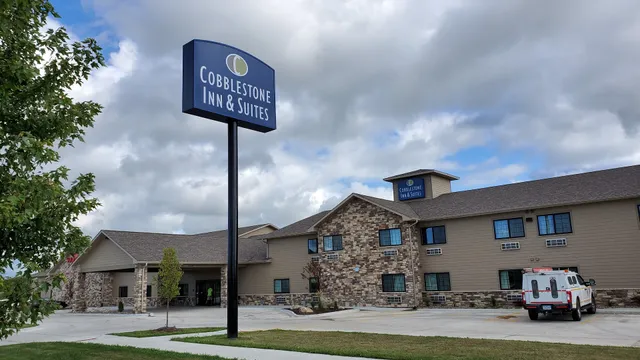 Cobblestone Inn & Suites - Boone