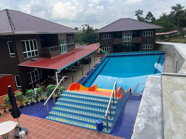 Paradise Valley Broga Resort