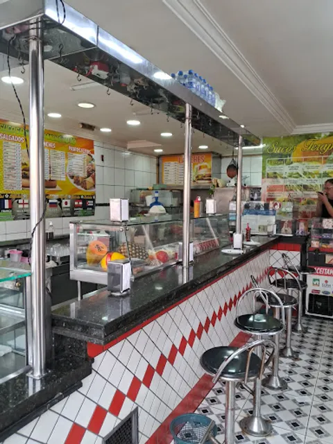 To 10 Sucos & Lanches