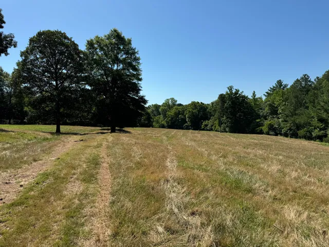 Farms & Estates Realty LLC