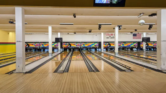 Pinelle’s Bowlero Lanes
