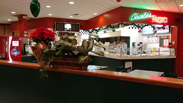 Charlie's Pizza