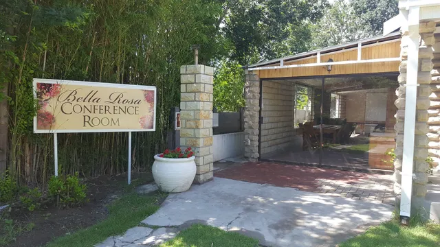 Bella Rosa Guest House & Restaurant