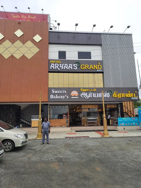 Aryaas Sweets And Bakery