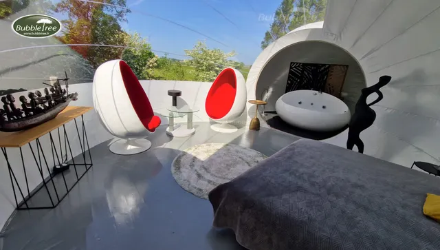 Ecolieu B & Bubble Drincham by BubbleTree