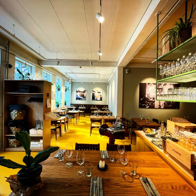 Pirlo Vin | Osteria | Bar