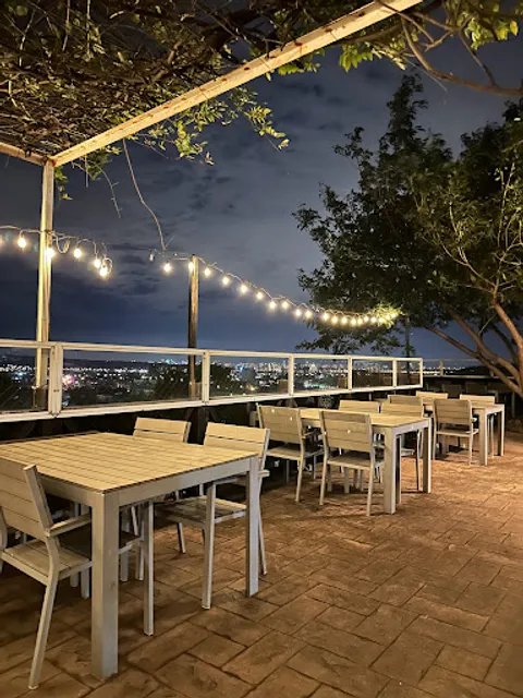 卦山月園景觀餐廳