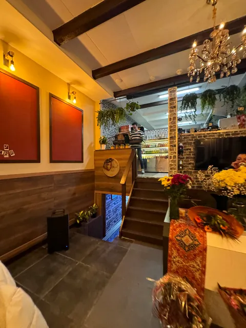 Restaurant Tehroon Rotterdam