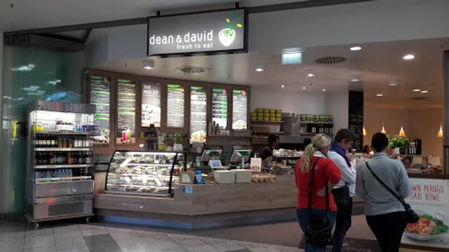 dean&david | Bowls, Salate, Curries & Snacks im Donau-Einkaufszentrum Regensburg