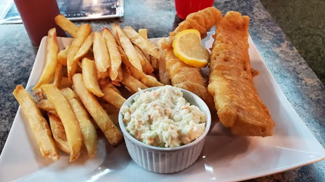 Ace's Lounge & liquor store