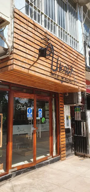 Ukaw (chocolate shop and cafe)
