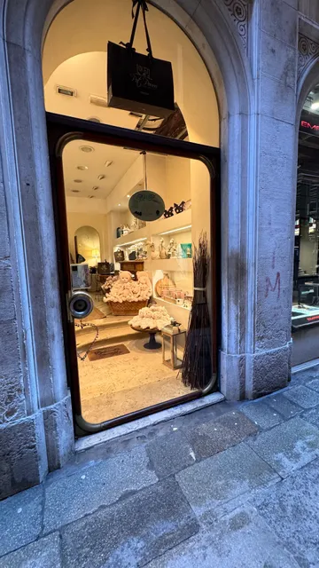 Pot-Pourrì Boutique | Fashion · Home · Lifestyle