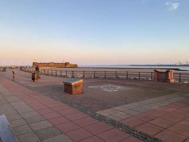 Modern 2 bed Apartment Liverpool Wallasey