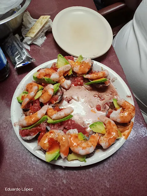 Mariscos La Bandera