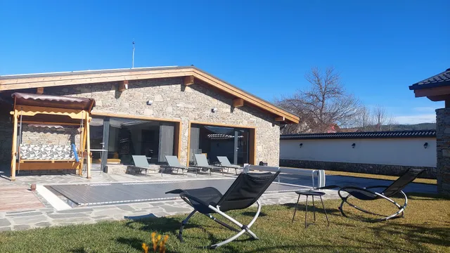 Къщи за гости Авена и Авена 2