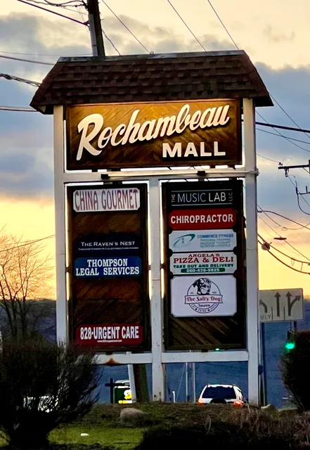 Rochambeau Mall