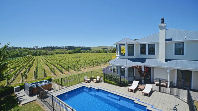 Lismore House & Barn