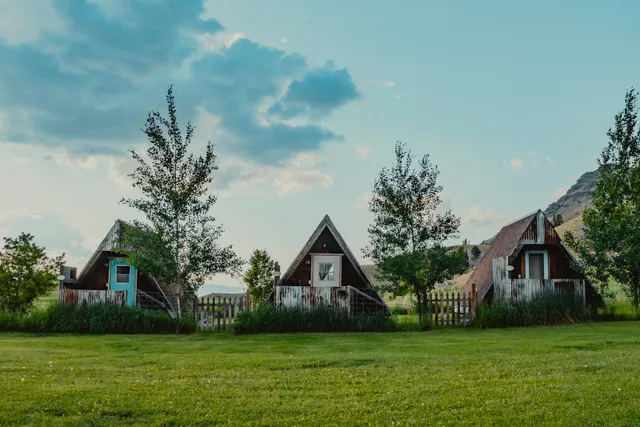 Lands Inn Cabins and Camping