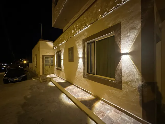 Simple street apartment